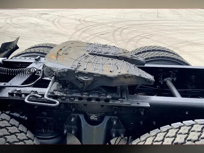 2019 INT LT625 6x4