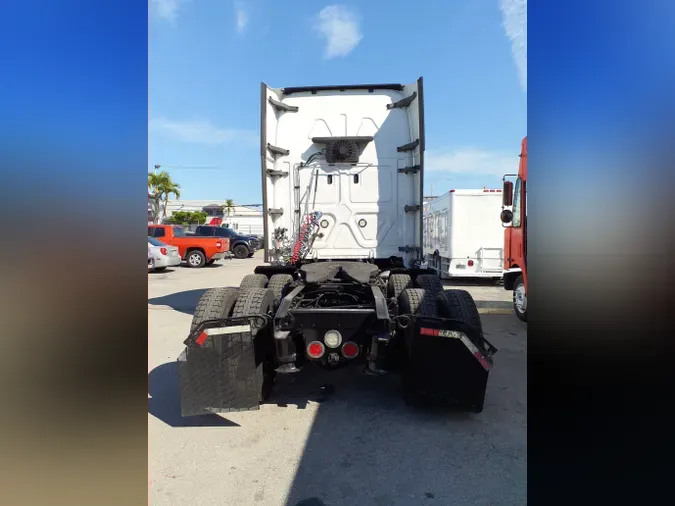 2020 FREIGHTLINER/MERCEDES CASCADIA 125