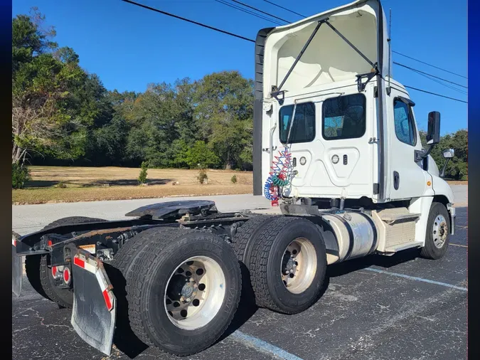 2019 FREIGHTLINER/MERCEDES CASCADIA 125