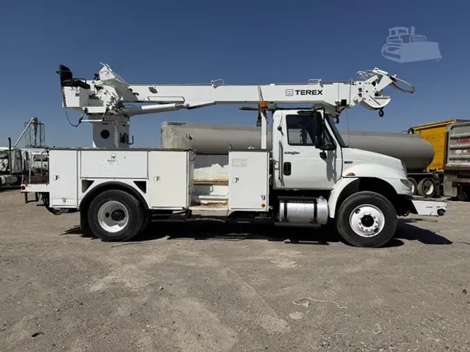 2012 TEREX COMMANDER 4047