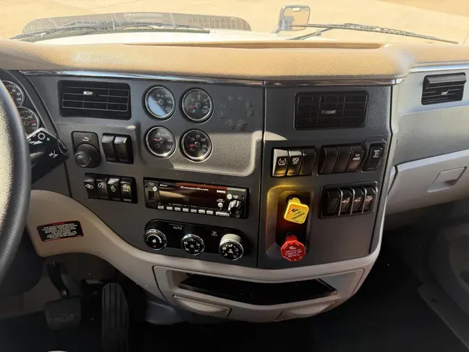 2022 Peterbilt 579