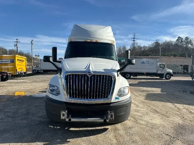 2018 International LT625