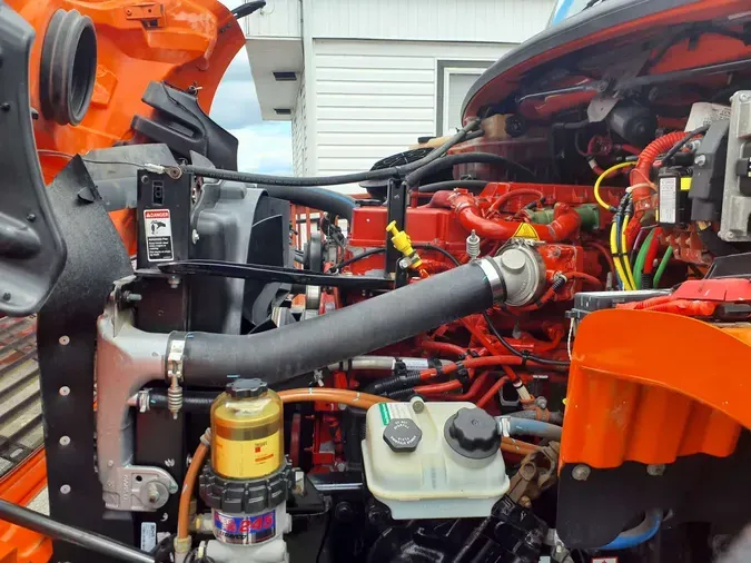 2018 FREIGHTLINER M2 106