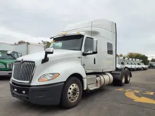 2019 NAVISTAR INTERNATIONAL LT625 SLPR CAB