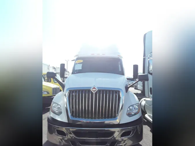 2020 NAVISTAR INTERNATIONAL LT625 SLPR CAB