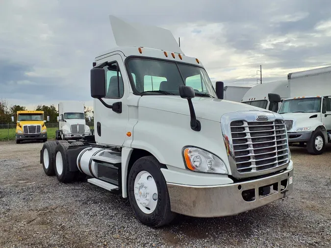 2018 FREIGHTLINER/MERCEDES CASCADIA