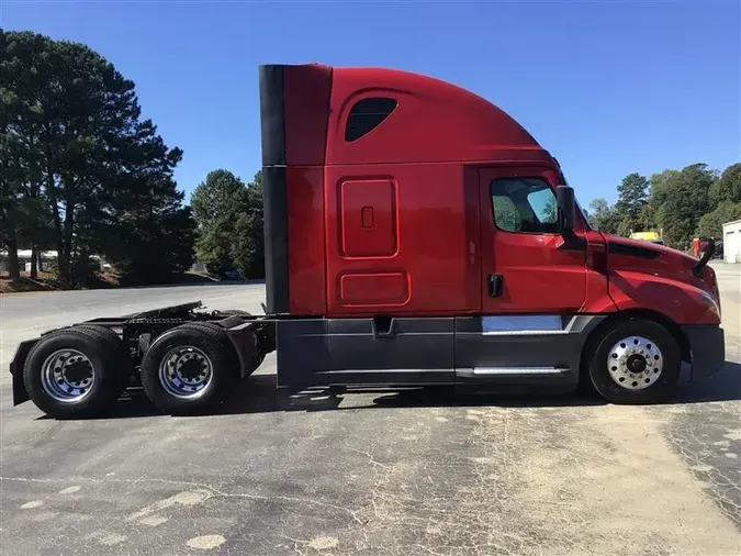 2020 FREIGHTLINER CASCADIA