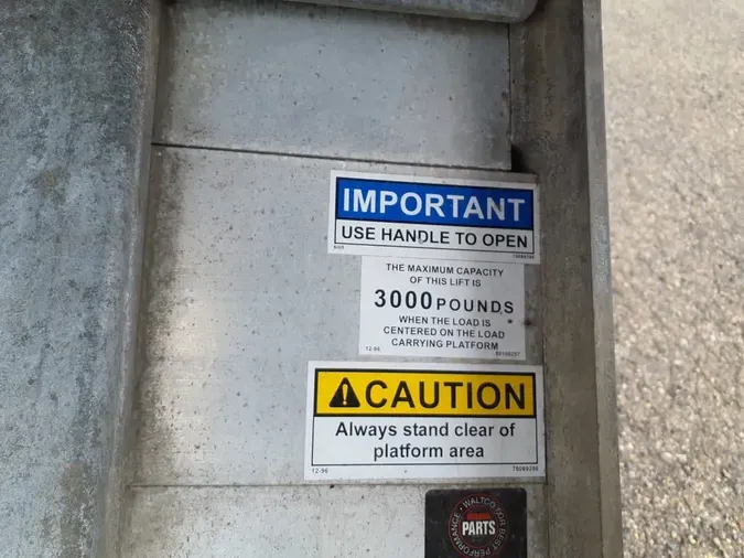 2019 FREIGHTLINER/MERCEDES M2 106