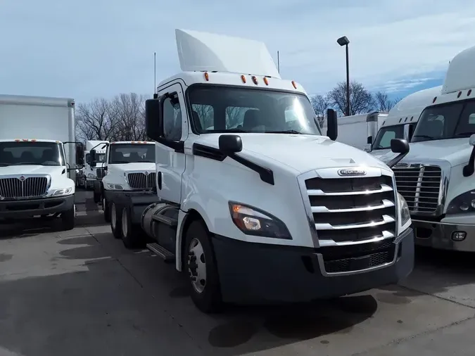 2018 FREIGHTLINER/MERCEDES NEW CASCADIA PX12664