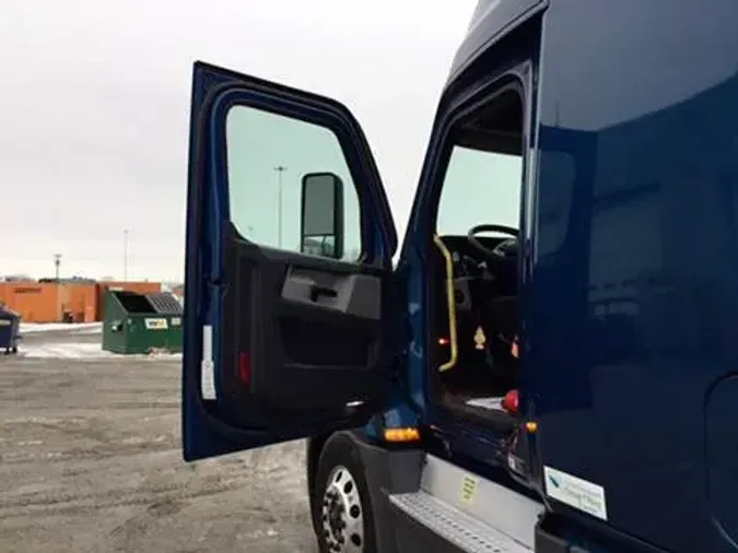 2022 Freightliner Cascadia