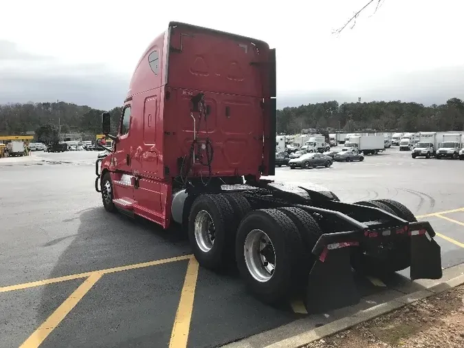 2019 Freightliner T12664ST