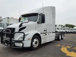 2020 VOLVO VNR64T-640