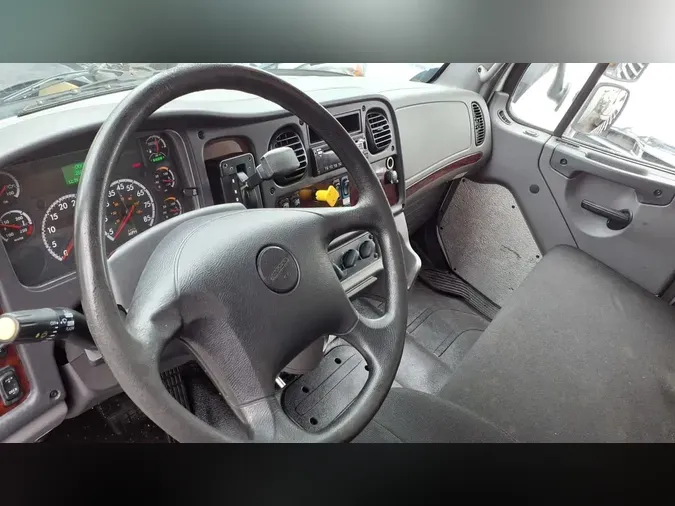 2018 FREIGHTLINER/MERCEDES M2 10601f9f27b7840477f0fd3f119f3bdd15a
