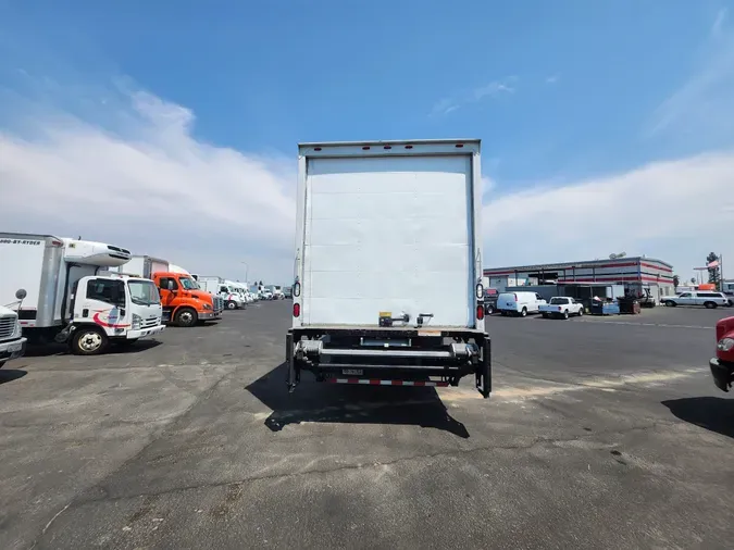 2015 FREIGHTLINER/MERCEDES M2 106