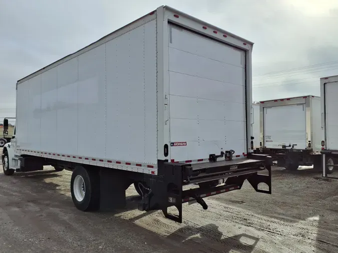 2017 FREIGHTLINER/MERCEDES M2 106