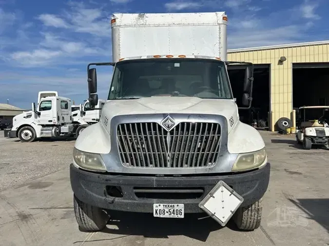 2003 INTERNATIONAL DURASTAR 4300