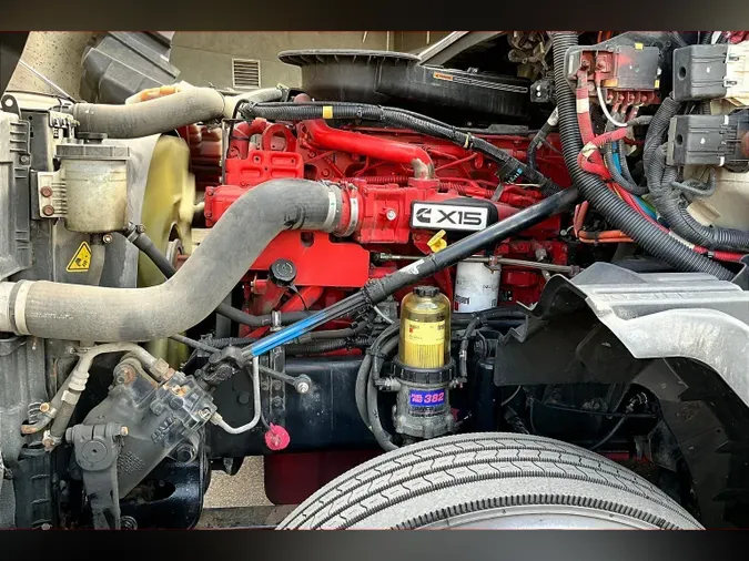 2022 INT LT625 6x4