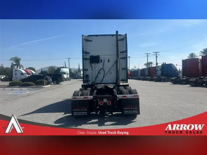 2019 FREIGHTLINER CA126