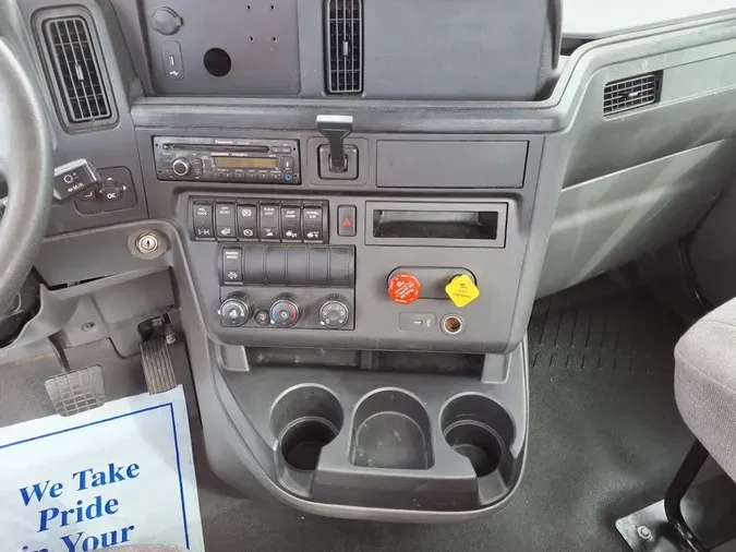 2019 NAVISTAR INTERNATIONAL LT625 DAYCAB T/A