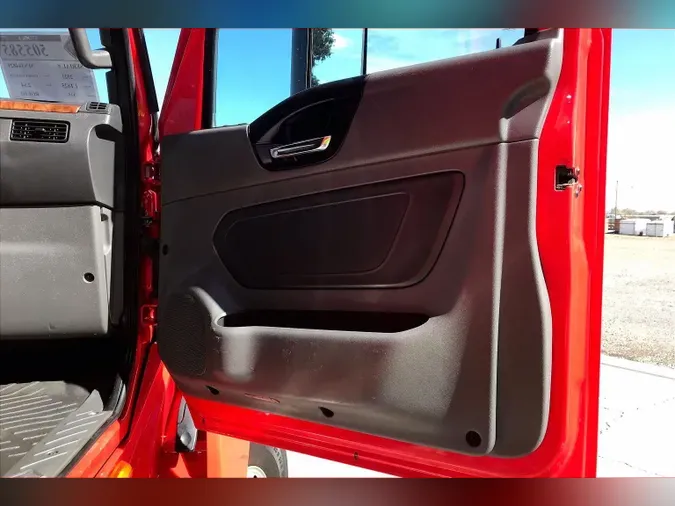 2021 INT LT625 6x4020d065cb7fc09705489e39f2d99df22