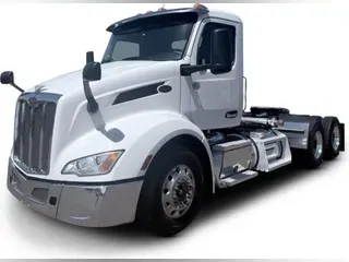 2023 Peterbilt 579
