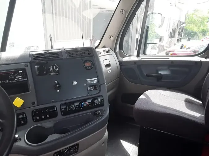 2018 FREIGHTLINER CASCADIA 113