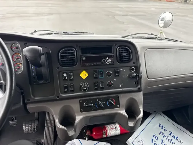 2019 FREIGHTLINER/MERCEDES M2 106021382a6149df5120843c5f3309fe16d