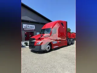 2020 FREIGHTLINER CASCADIA 126