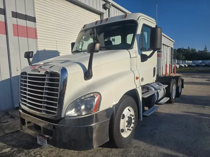 2019 FREIGHTLINER CASCADIA 125