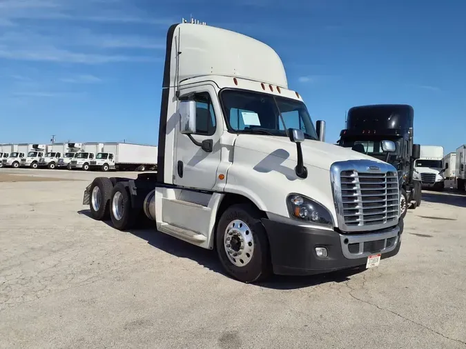 2019 FREIGHTLINER/MERCEDES CASCADIA 125