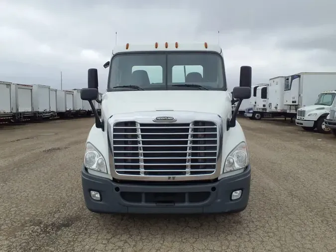 2019 FREIGHTLINER/MERCEDES CASCADIA 113