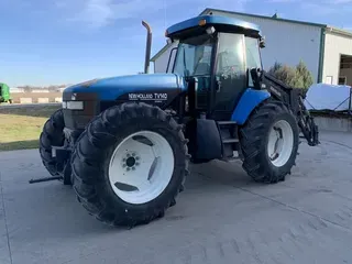 1998 New Holland TV140