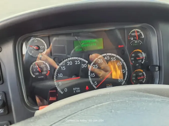 2018 FREIGHTLINER M2 106
