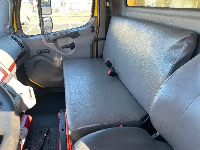 2018 Freightliner M2