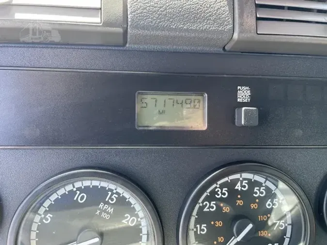 2012 FREIGHTLINER CASCADIA 113