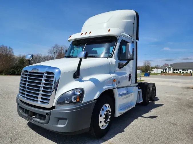 2018 FREIGHTLINER/MERCEDES CASCADIA 12502265206d242f09b993587062c33875b