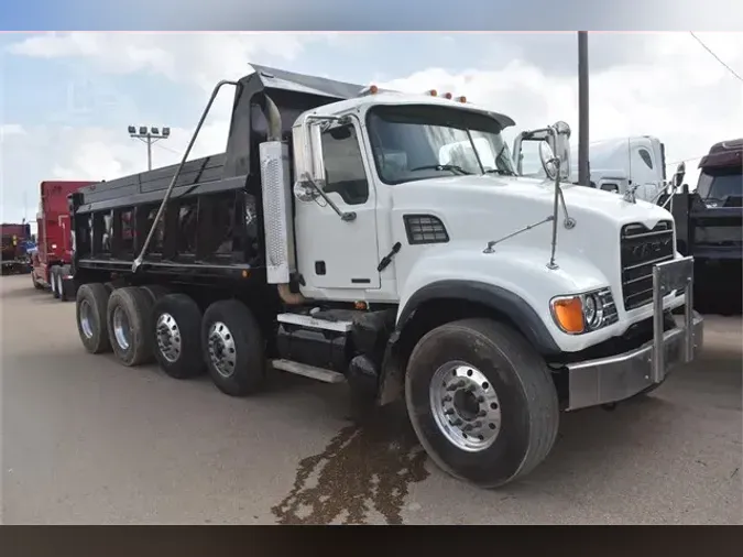 2007 MACK GRANITE CV713