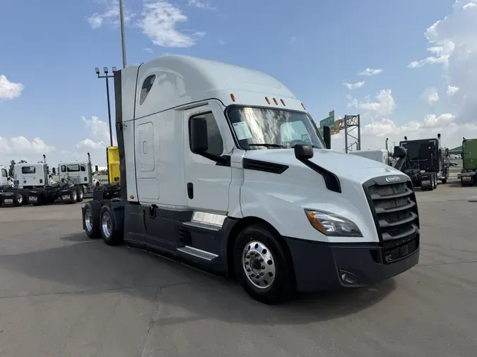 2021 Freightliner Cascadia