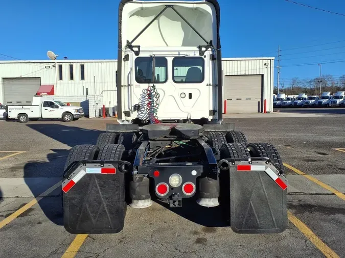 2020 FREIGHTLINER/MERCEDES NEW CASCADIA PX12664