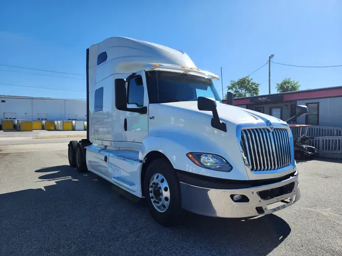 2019 NAVISTAR INTERNATIONAL LT625 SLPR CAB