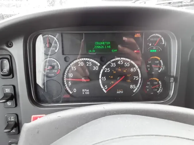 2020 FREIGHTLINER M2 106