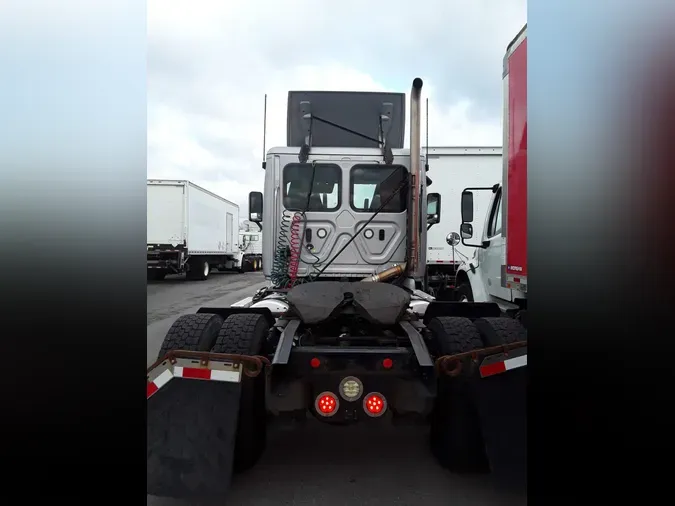 2019 FREIGHTLINER/MERCEDES CASCADIA 11302357e6ac6beffd6432af5f52f3c73ee