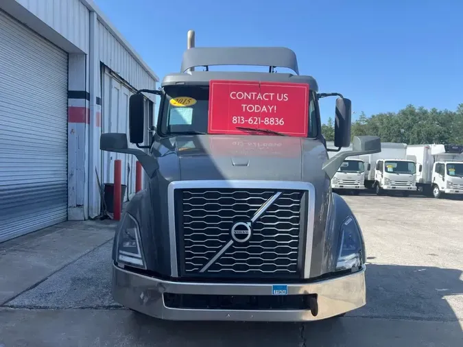 2019 VOLVO VNL64T-300