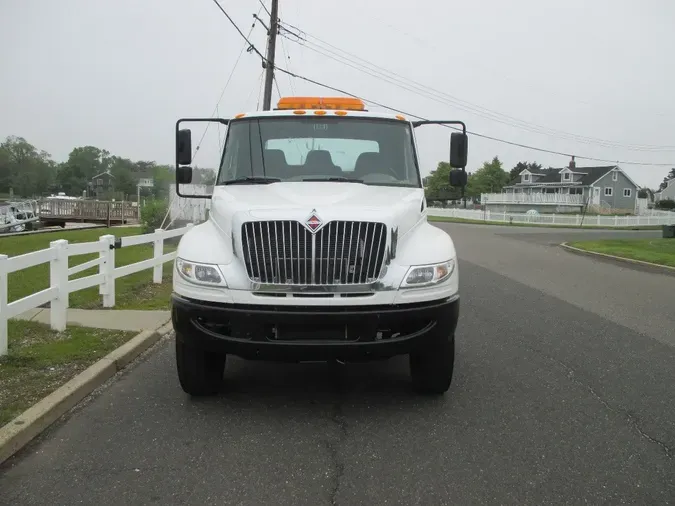 2019 INTERNATIONAL 4300
