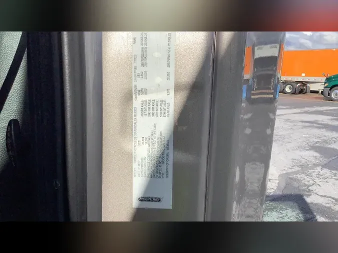 2022 Freightliner Cascadia 126023be2f1b890cffbe8deb58f04bcbde6