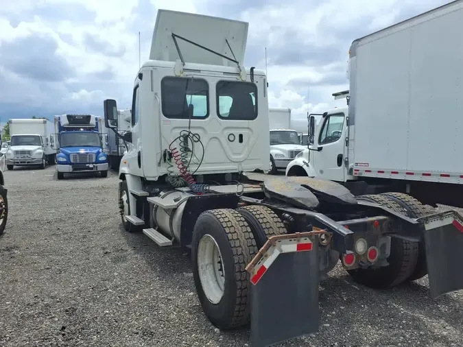 2018 FREIGHTLINER CASCADIA 113