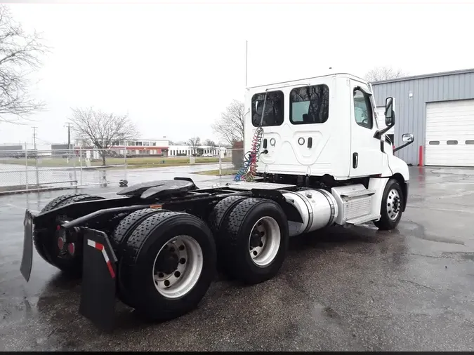 2021 FREIGHTLINER/MERCEDES NEW CASCADIA PX12664