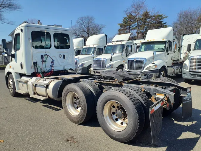 2019 FREIGHTLINER/MERCEDES CASCADIA 113