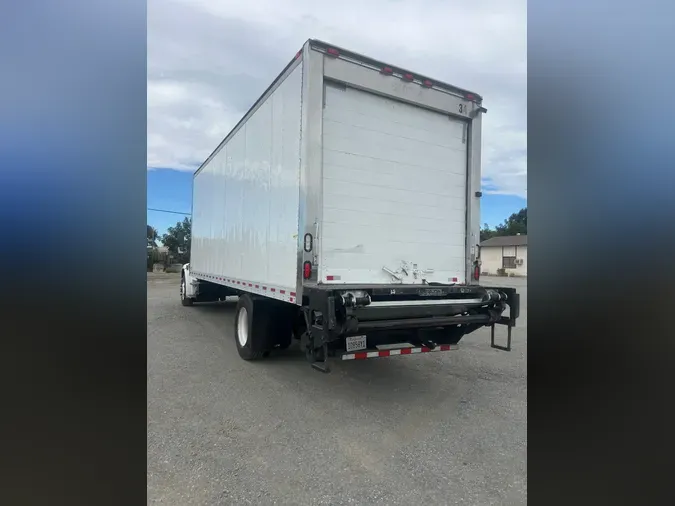 2016 FREIGHTLINER/MERCEDES M2 106