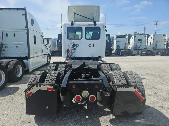 2018 FREIGHTLINER/MERCEDES CASCADIA 125